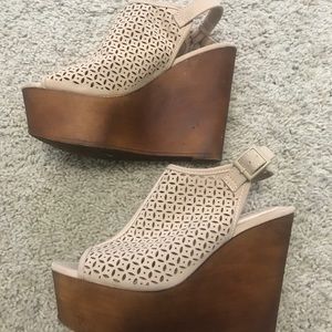 Women’s Platform Wedge Sandals size 6